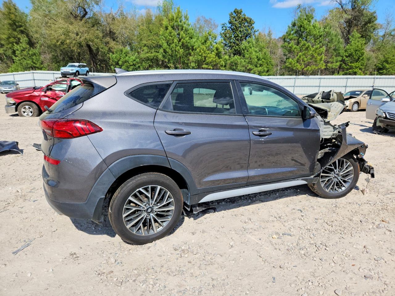 2020 HYUNDAI TUCSON SEL photo 3
