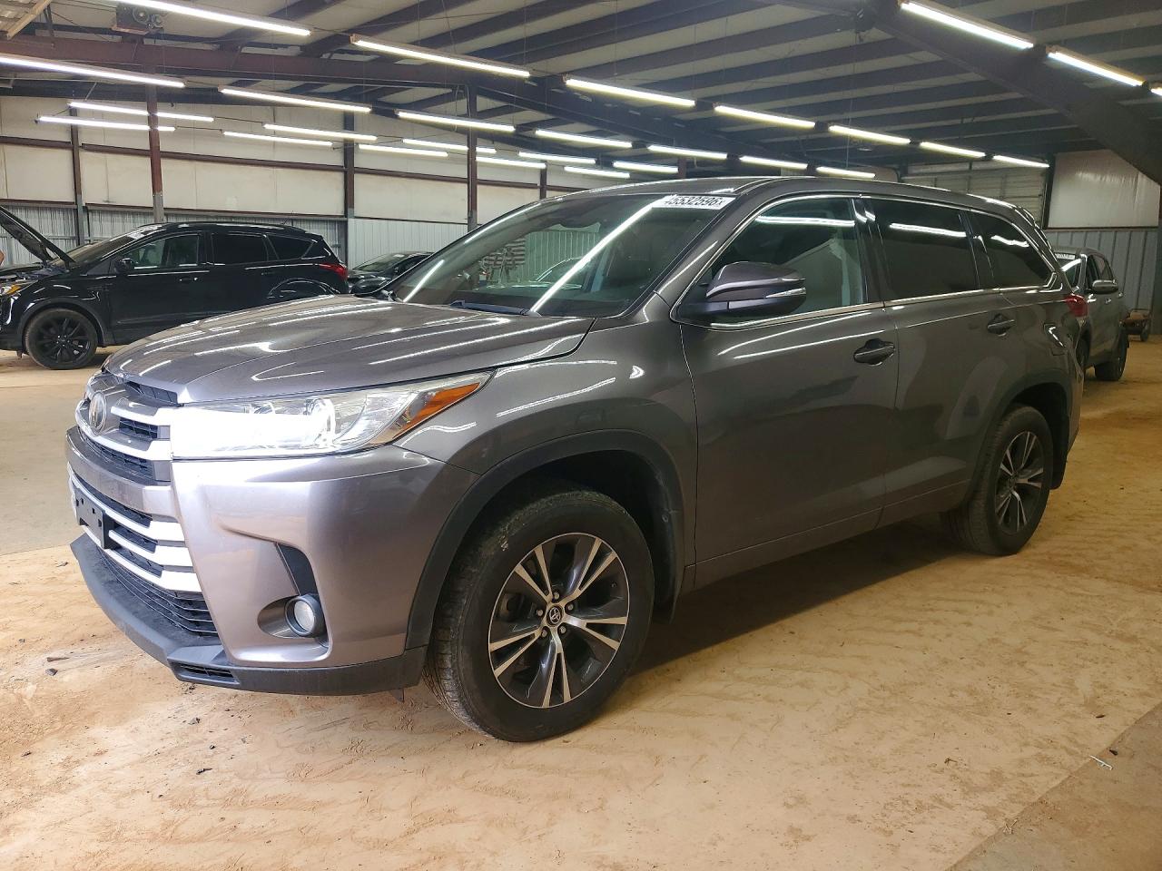 2018 TOYOTA HIGHLANDER