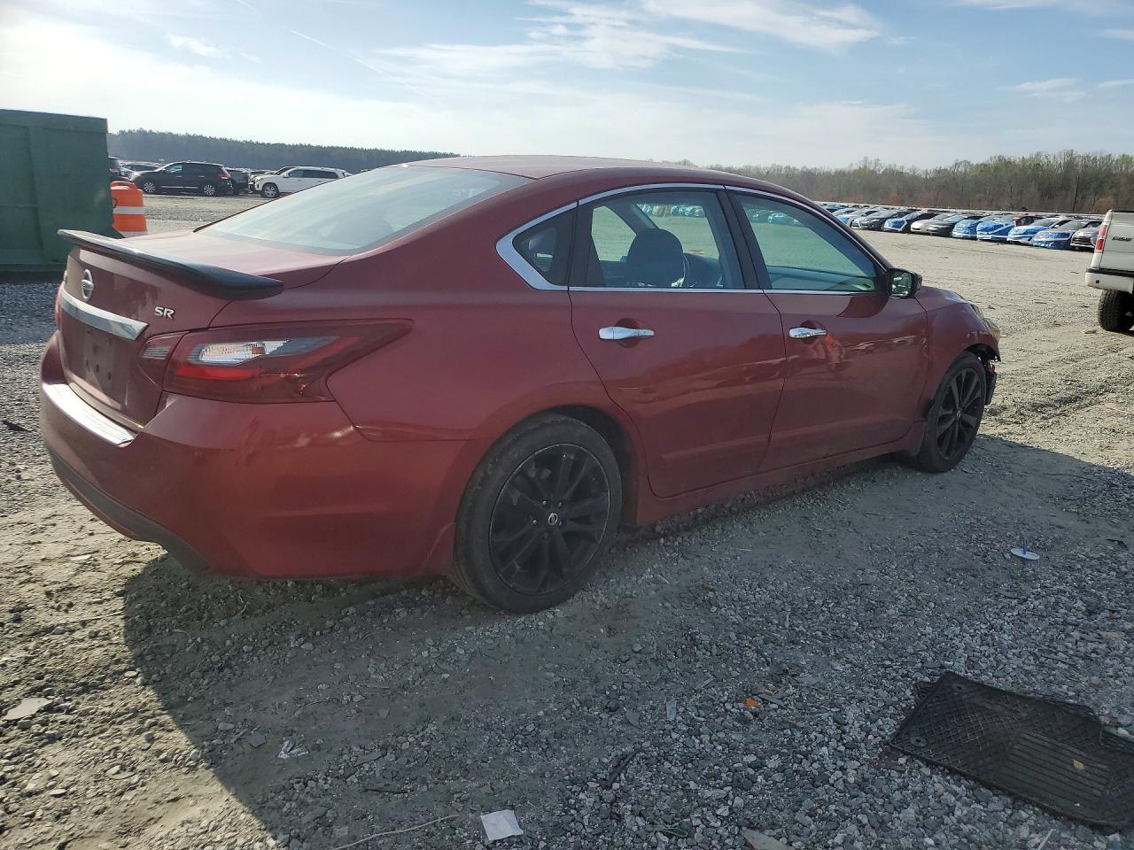 2017 NISSAN ALTIMA 2.5 SR photo 3