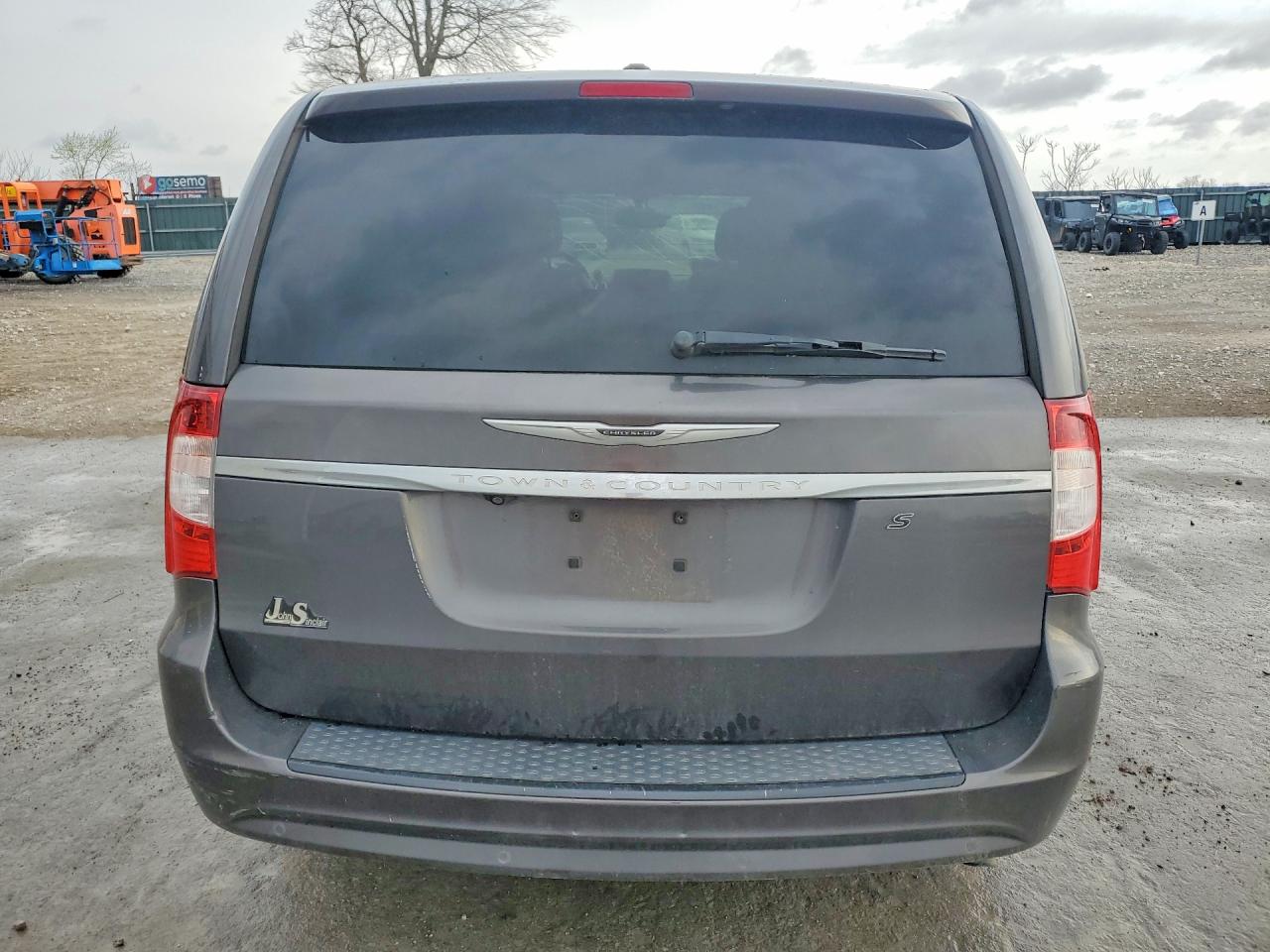 2015 CHRYSLER TOWN & COUNTRY S photo 16