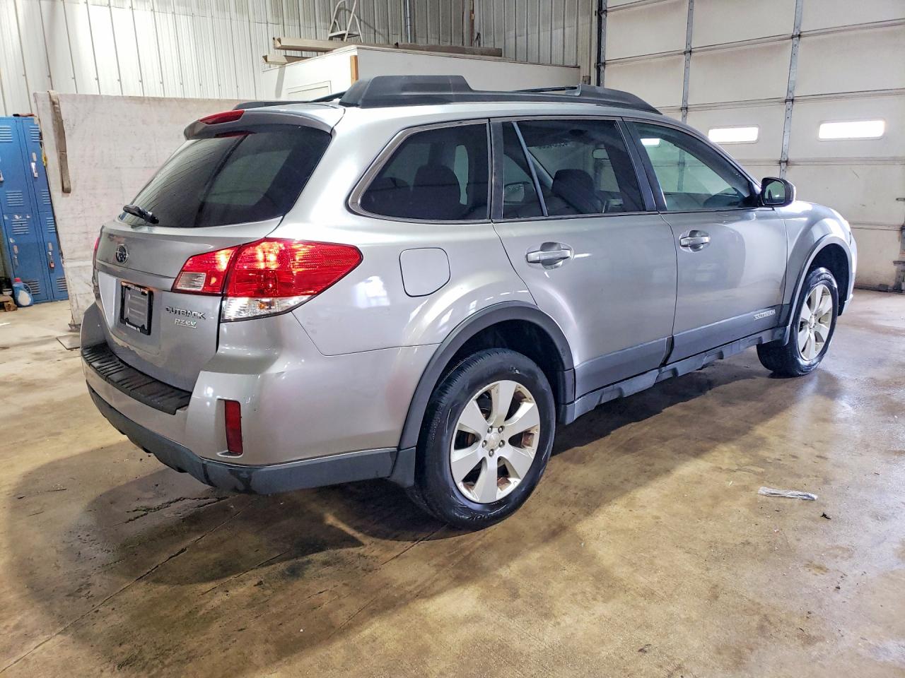 2011 SUBARU OUTBACK 2.5I PREMIUM photo 3