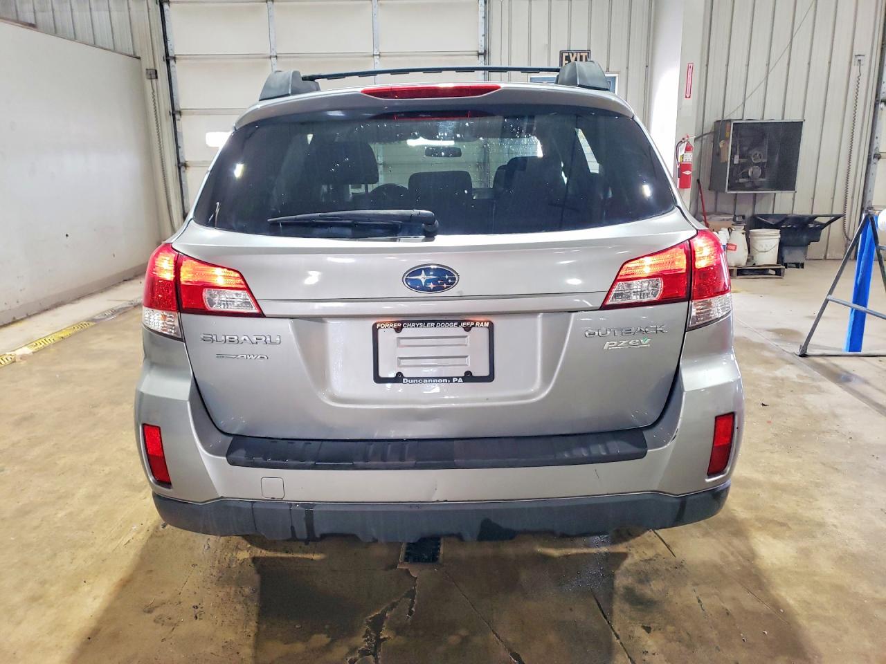 2011 SUBARU OUTBACK 2.5I PREMIUM photo 6