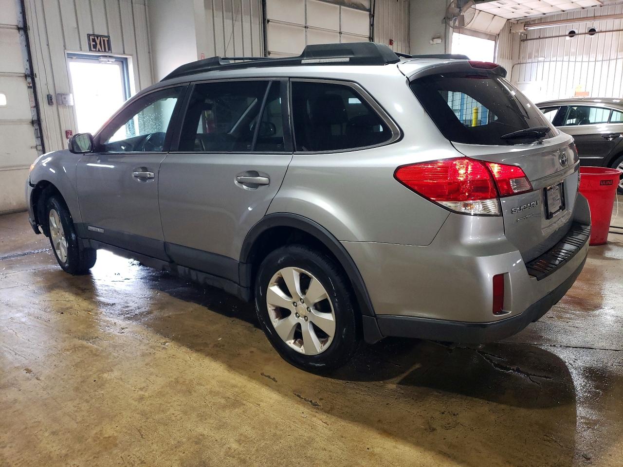 2011 SUBARU OUTBACK 2.5I PREMIUM photo 2