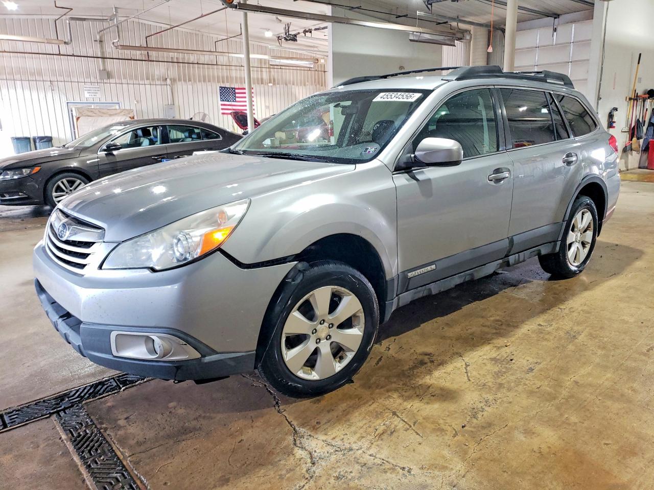 2011 SUBARU OUTBACK