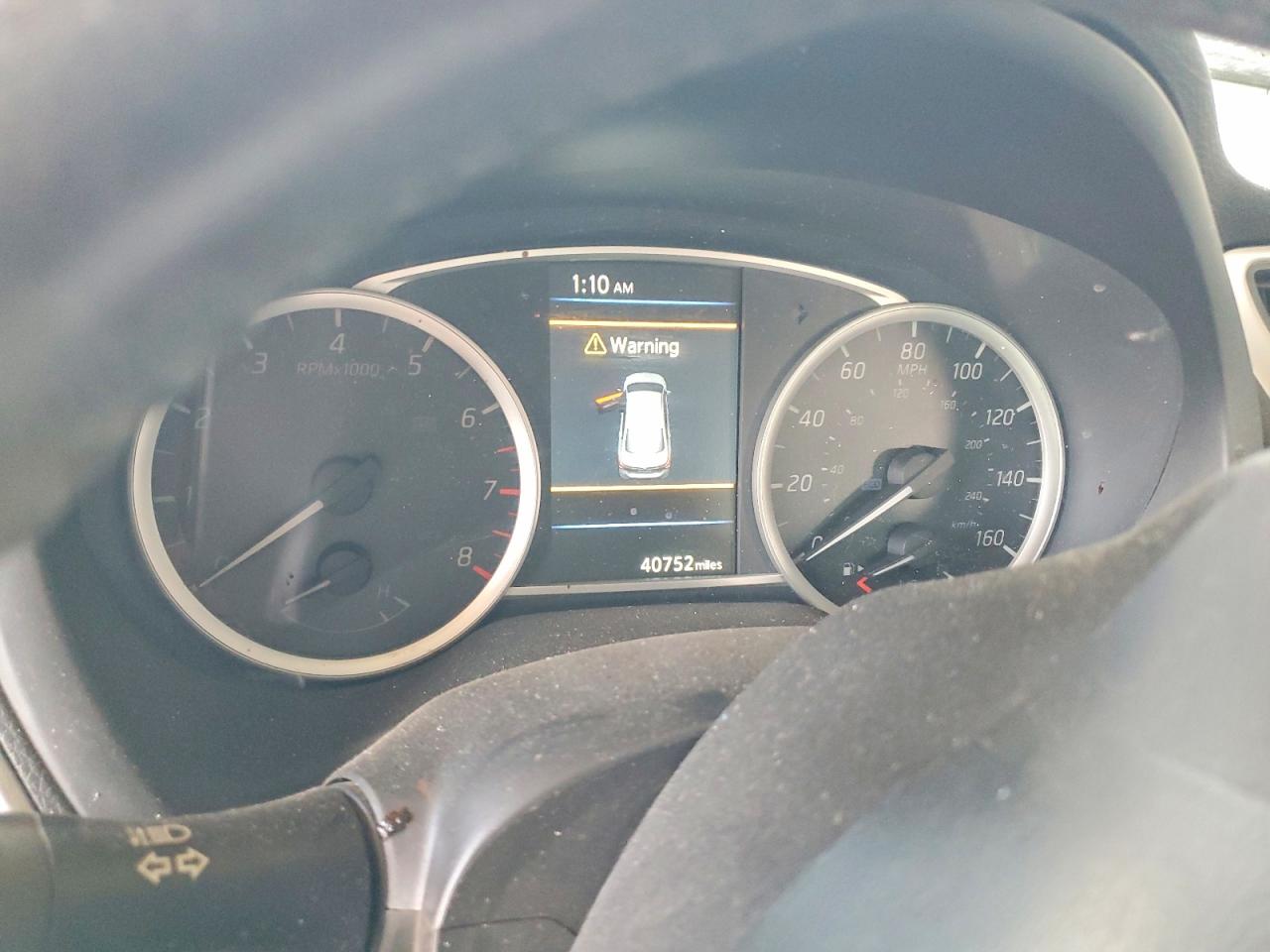 2019 NISSAN SENTRA SR photo 9