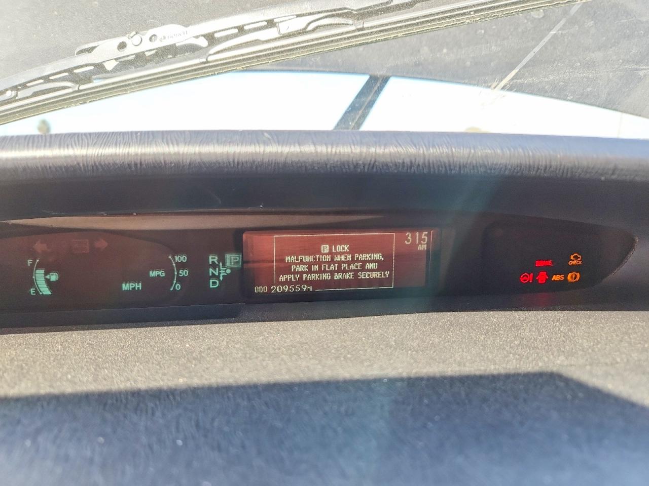 2011 TOYOTA PRIUS THREE photo 9