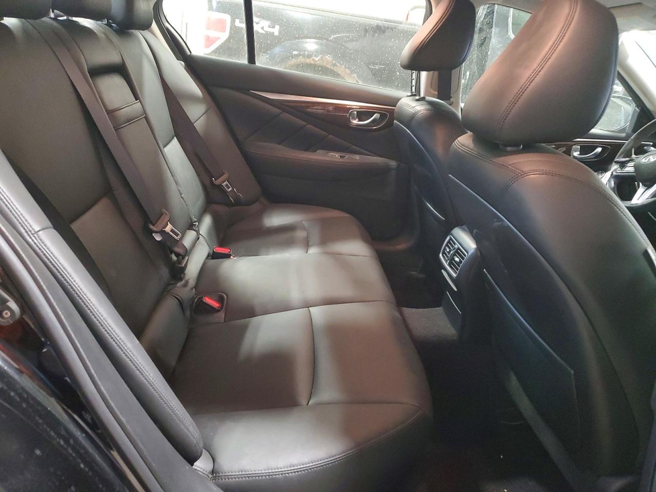 2018 INFINITI Q50 3.0T LUXE photo 19