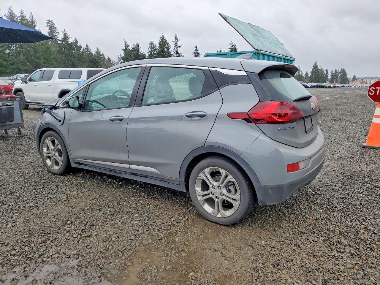 2020 CHEVROLET BOLT EV LT photo 2