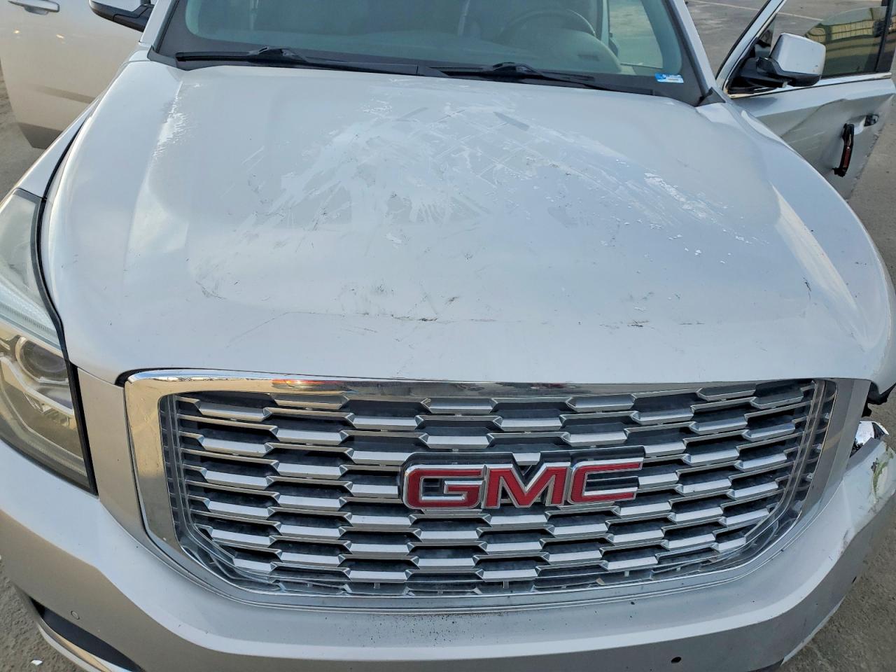 2015 GMC YUKON XL K1500 SLT photo 34