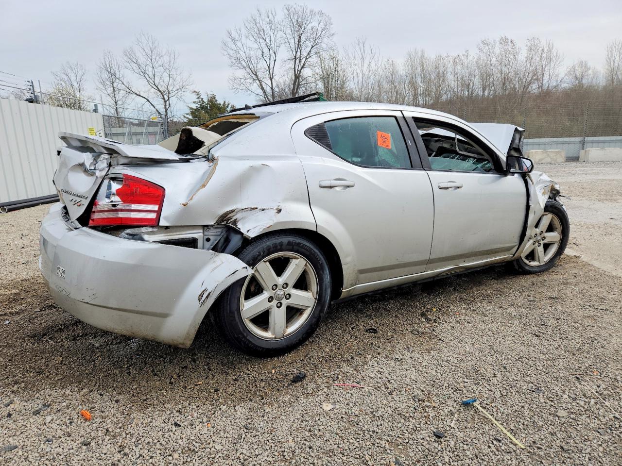 2010 DODGE AVENGER R photo 5