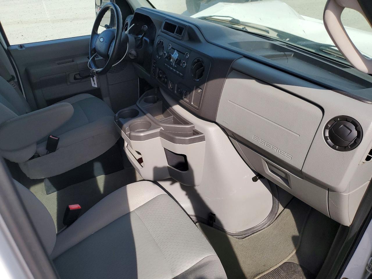 2010 FORD ECONOLINE E350 SUPER DUTY WAGON photo 8