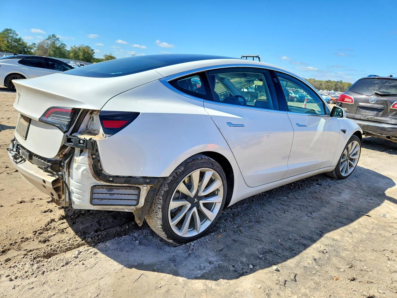 2019 TESLA MODEL 3 photo 5