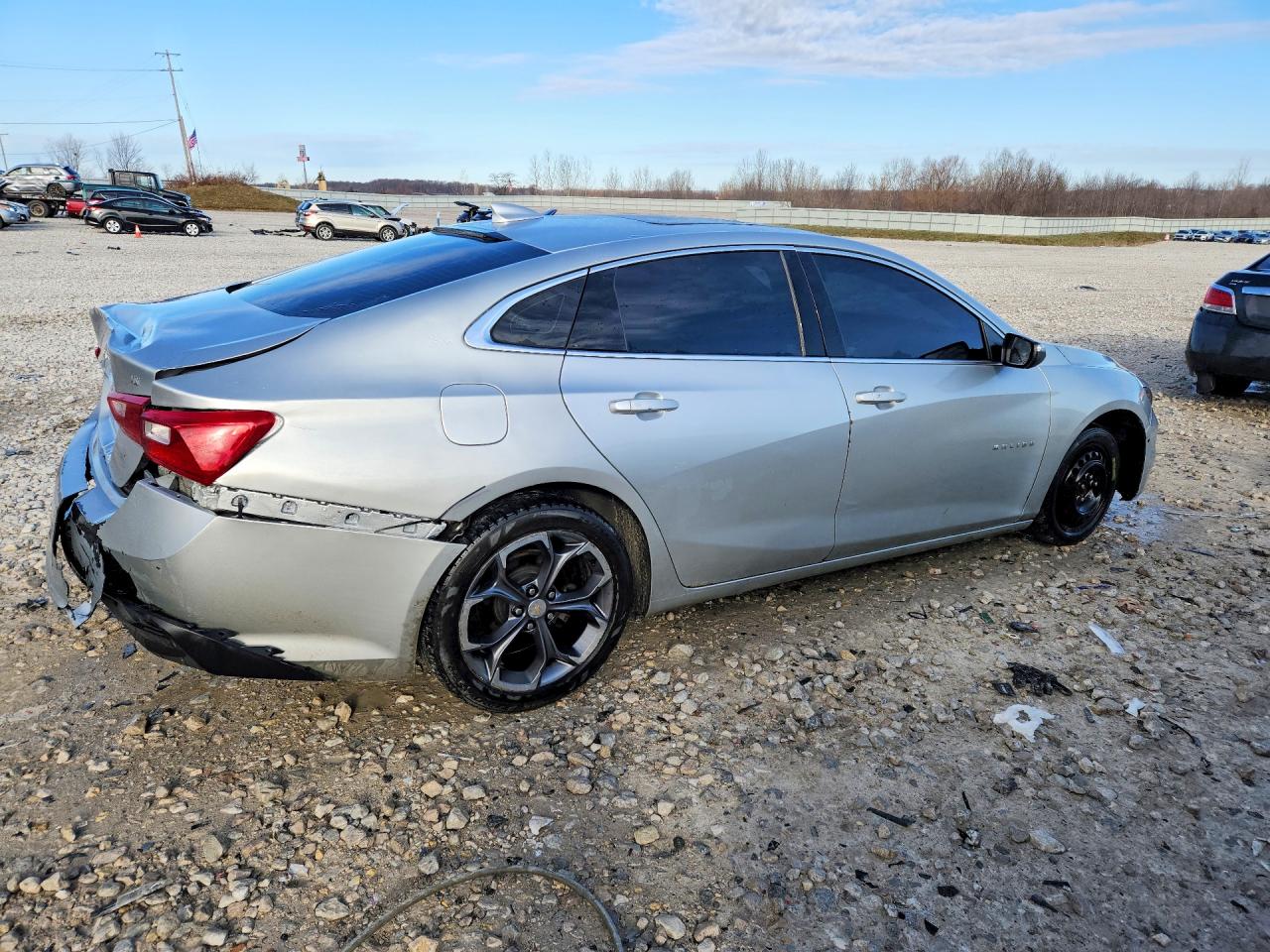 2018 CHEVROLET MALIBU LT photo 3
