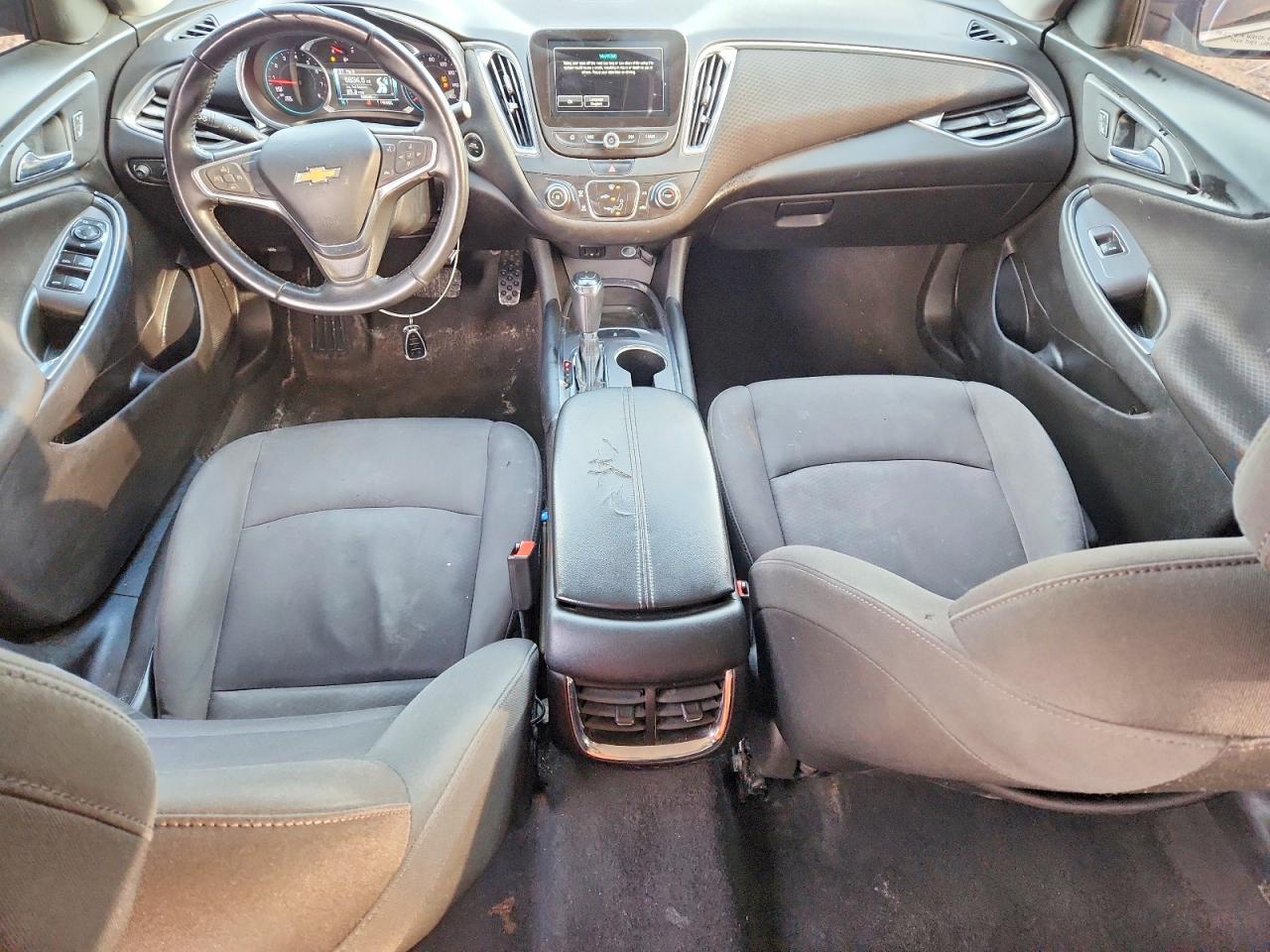 2018 CHEVROLET MALIBU LT photo 8