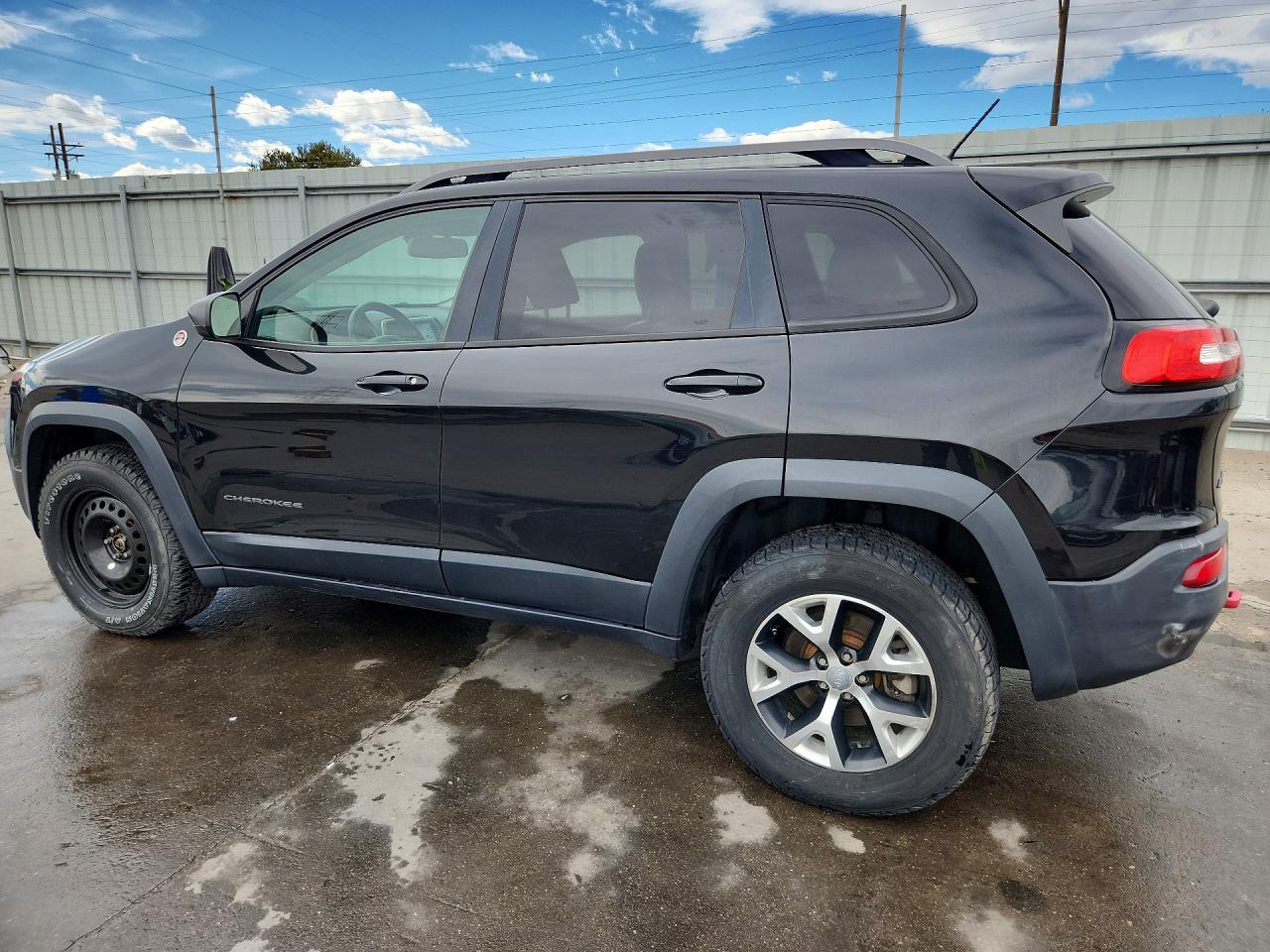 2014 JEEP CHEROKEE TRAILHAWK photo 2
