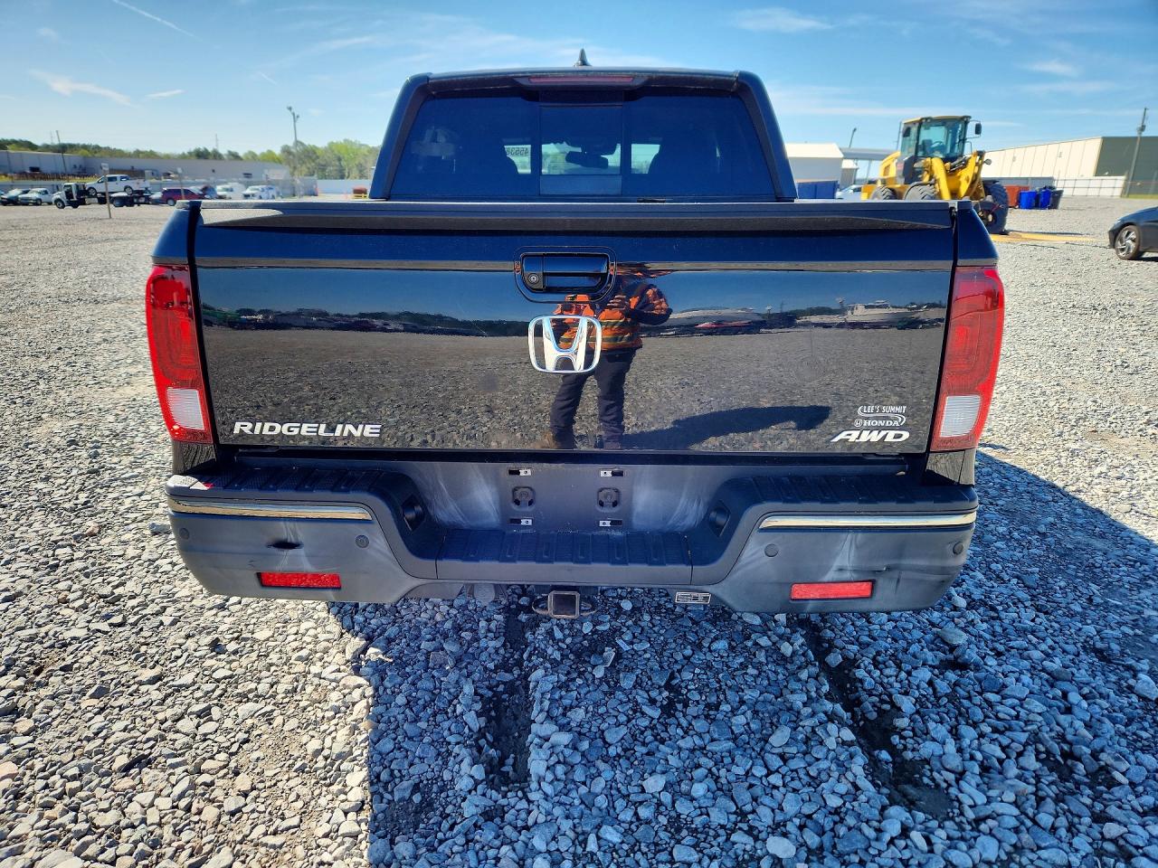 2019 HONDA RIDGELINE BLACK EDITION photo 11