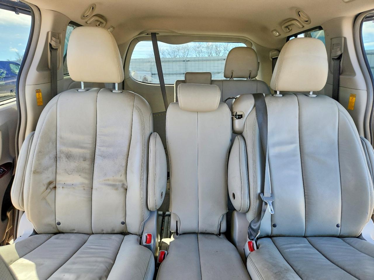 2014 TOYOTA SIENNA XLE 8-PASSENGER photo 19