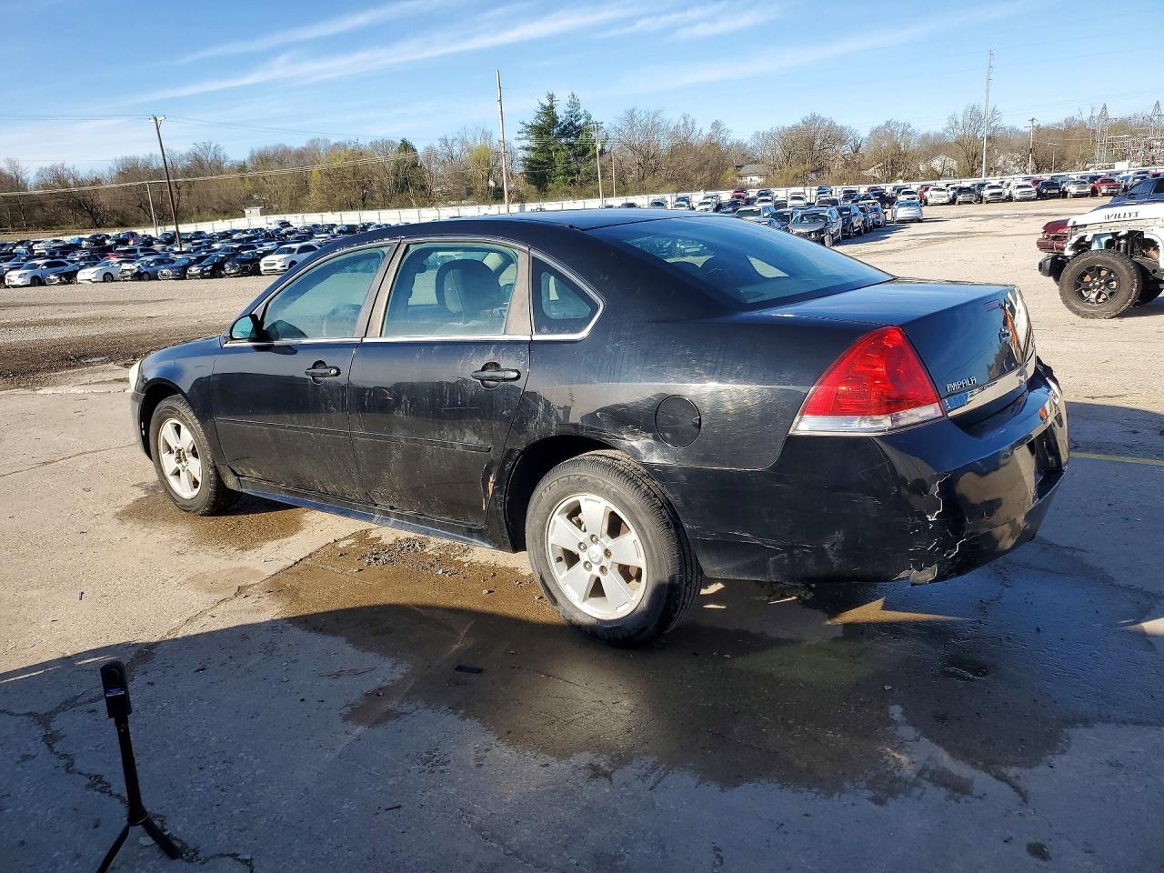 2011 CHEVROLET IMPALA LS photo 2