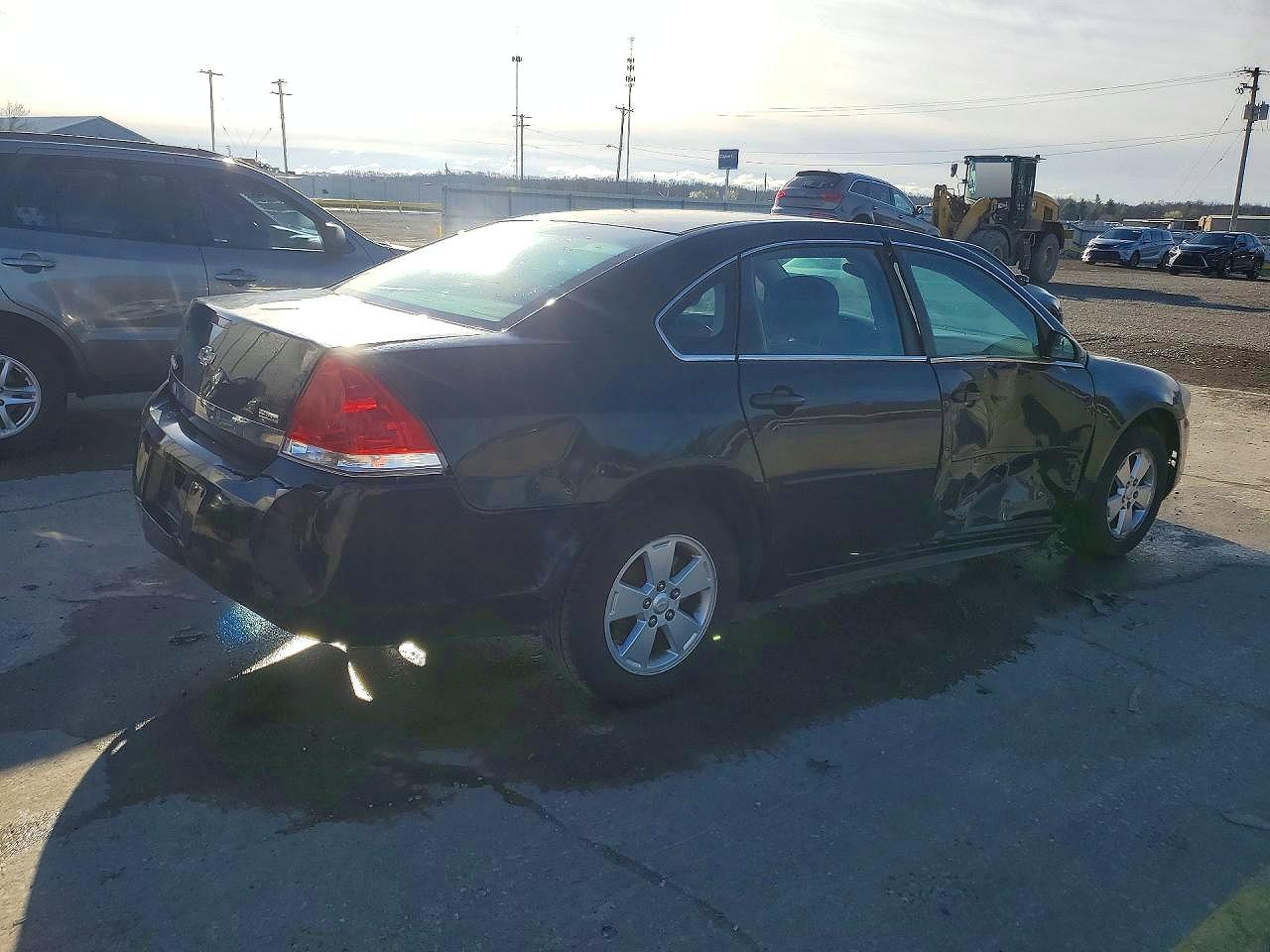2011 CHEVROLET IMPALA LS photo 3