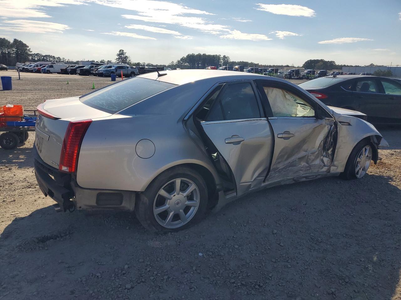 2008 CADILLAC CTS photo 3