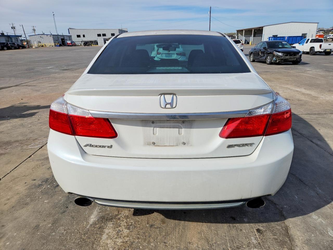 2013 HONDA ACCORD SPORT photo 16