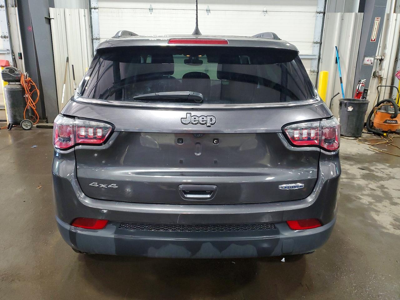 2019 JEEP COMPASS LATITUDE photo 6