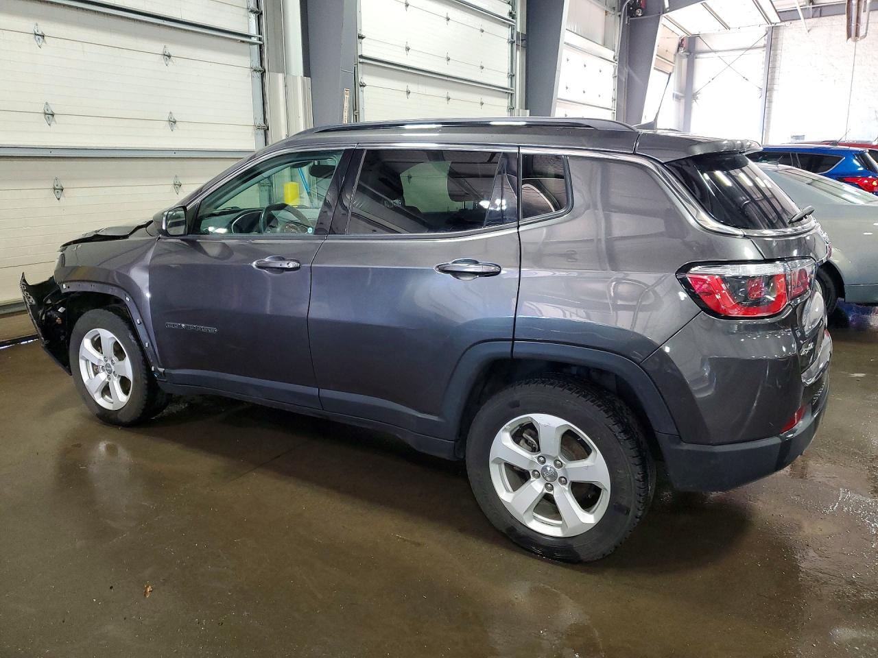 2019 JEEP COMPASS LATITUDE photo 2
