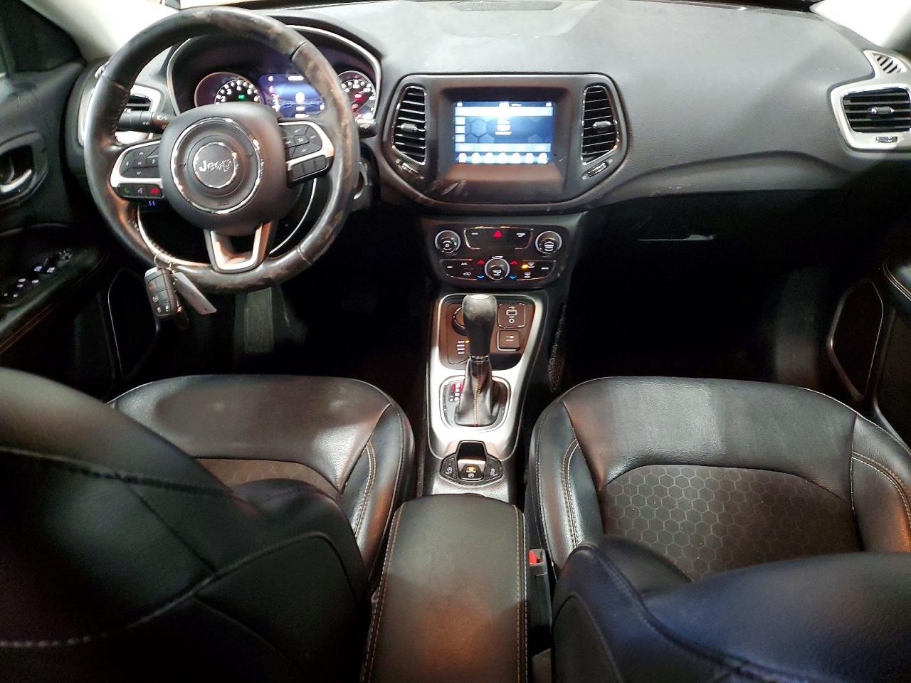 2019 JEEP COMPASS LATITUDE photo 8