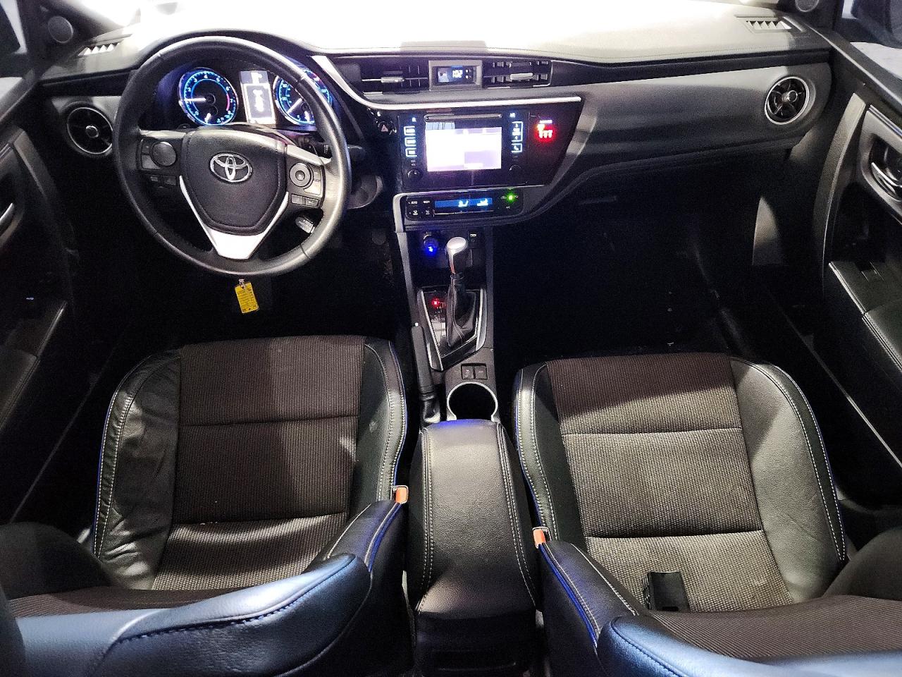 2018 TOYOTA COROLLA SE photo 15