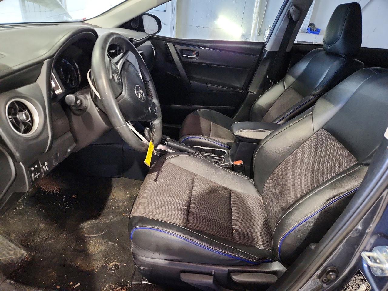 2018 TOYOTA COROLLA SE photo 13