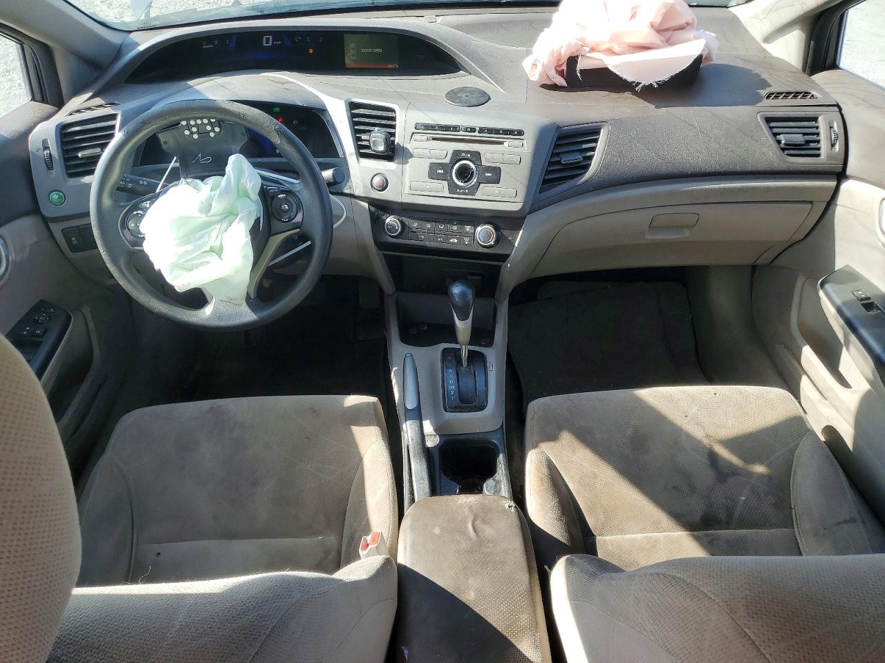 2012 HONDA CIVIC LX photo 22