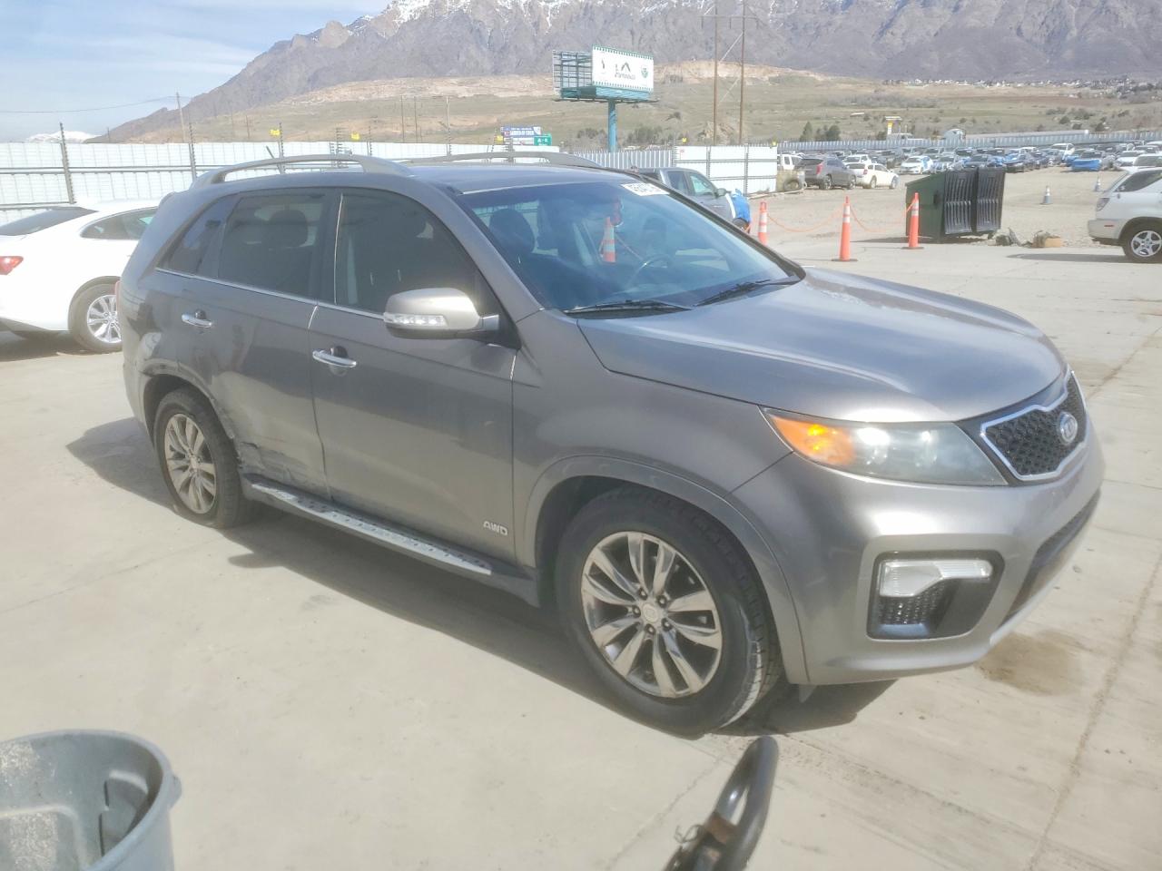 2013 KIA SORENTO SX photo 4