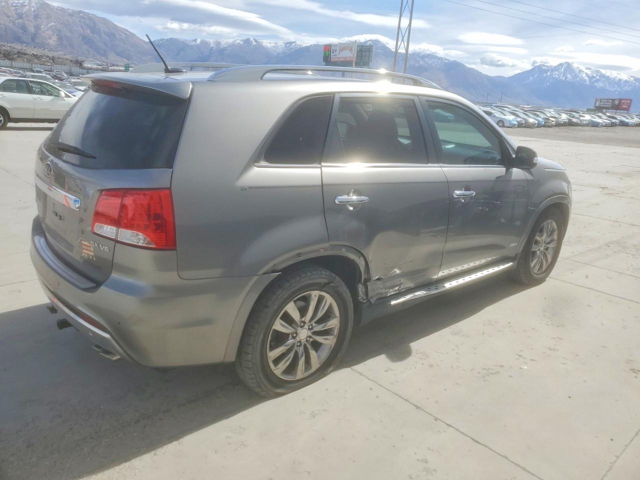 2013 KIA SORENTO SX photo 3