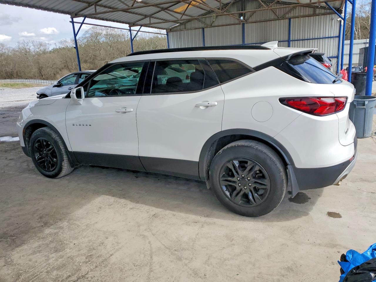 2020 CHEVROLET BLAZER 2LT photo 2