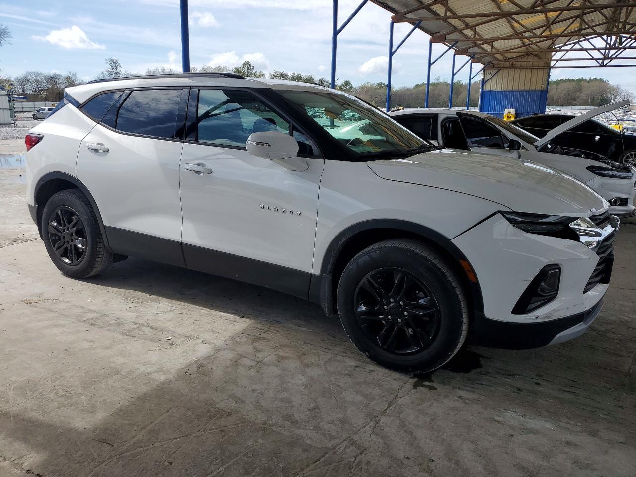 2020 CHEVROLET BLAZER 2LT photo 4