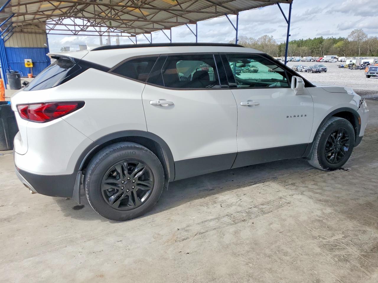 2020 CHEVROLET BLAZER 2LT photo 3