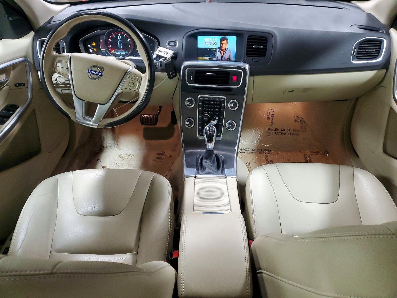2016 VOLVO S60 PREMIER photo 8