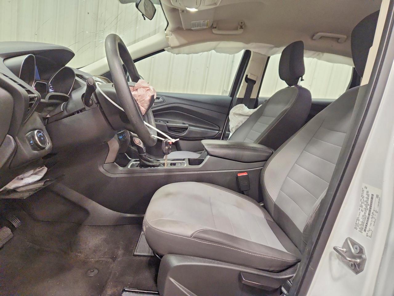 2018 FORD ESCAPE S photo 19
