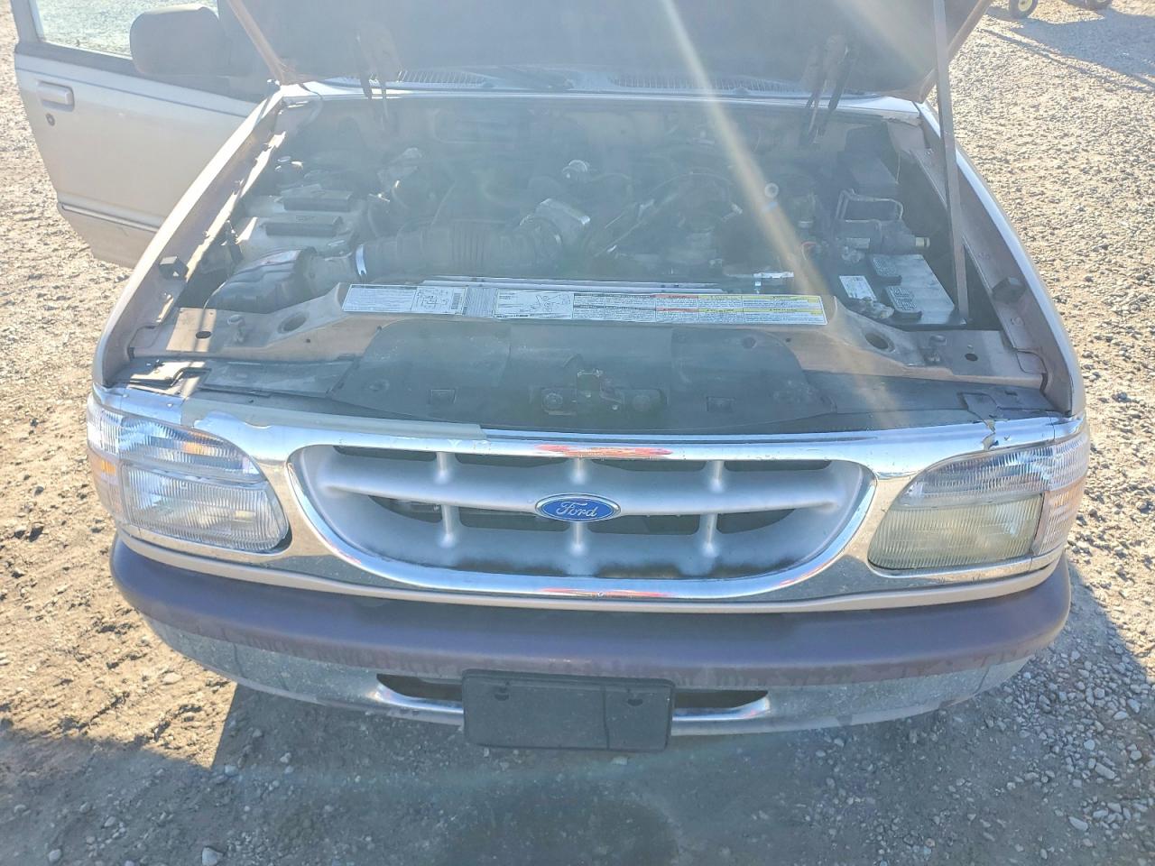 1997 FORD EXPLORER photo 23