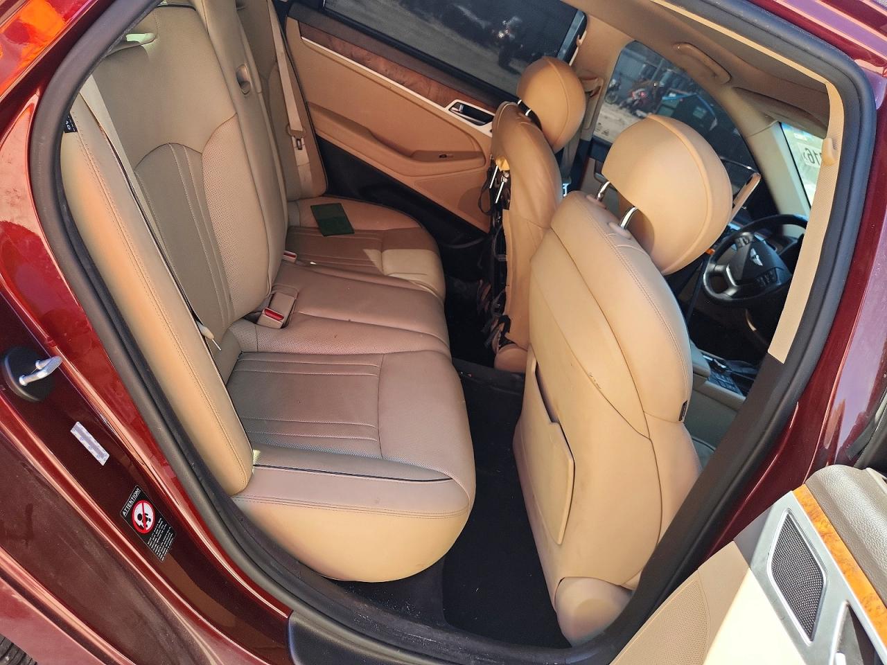 2015 HYUNDAI GENESIS 3.8L photo 19