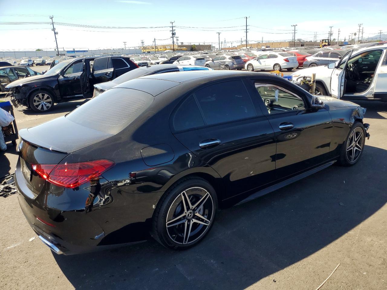 2025 MERCEDES-BENZ C 300 photo 3