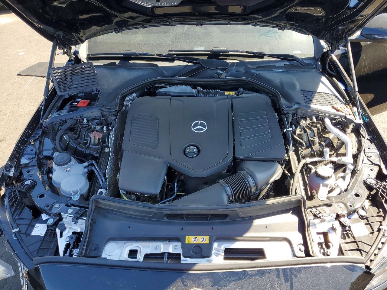 2025 MERCEDES-BENZ C 300 photo 11