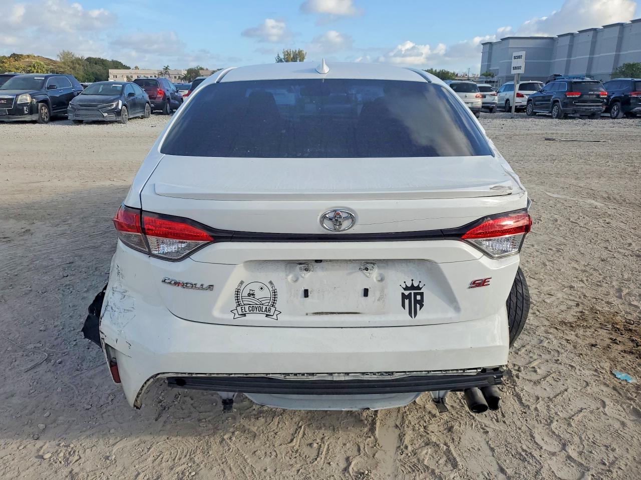 2020 TOYOTA COROLLA SE photo 6