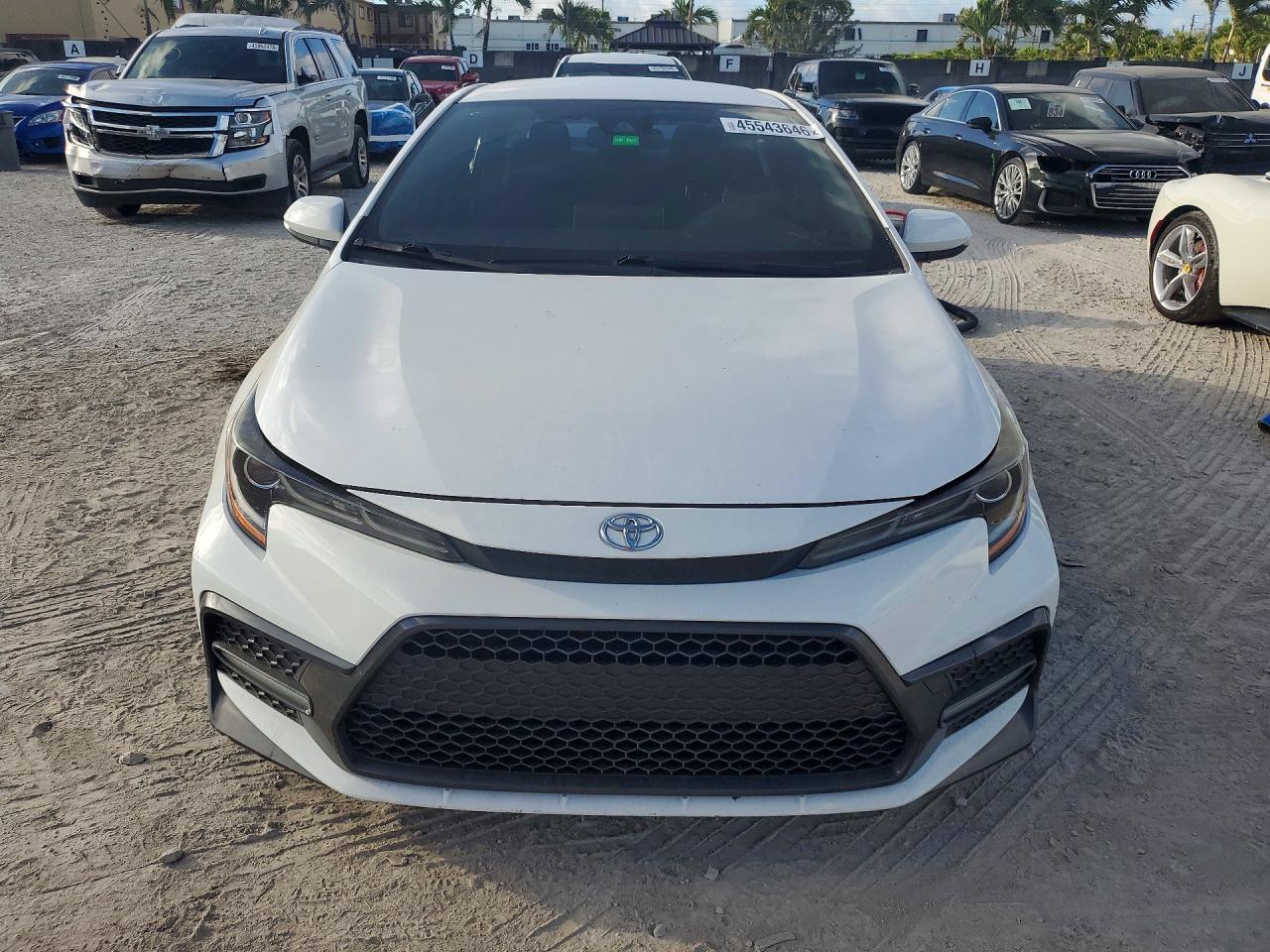 2020 TOYOTA COROLLA SE photo 5