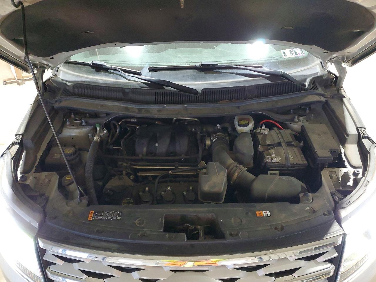 2018 FORD EXPLORER XLT photo 12