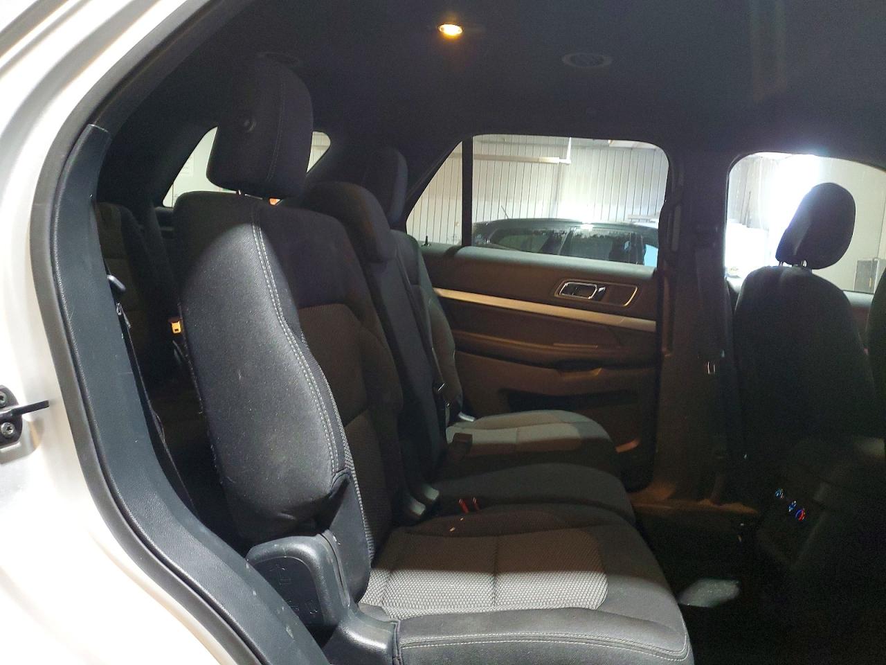 2018 FORD EXPLORER XLT photo 11