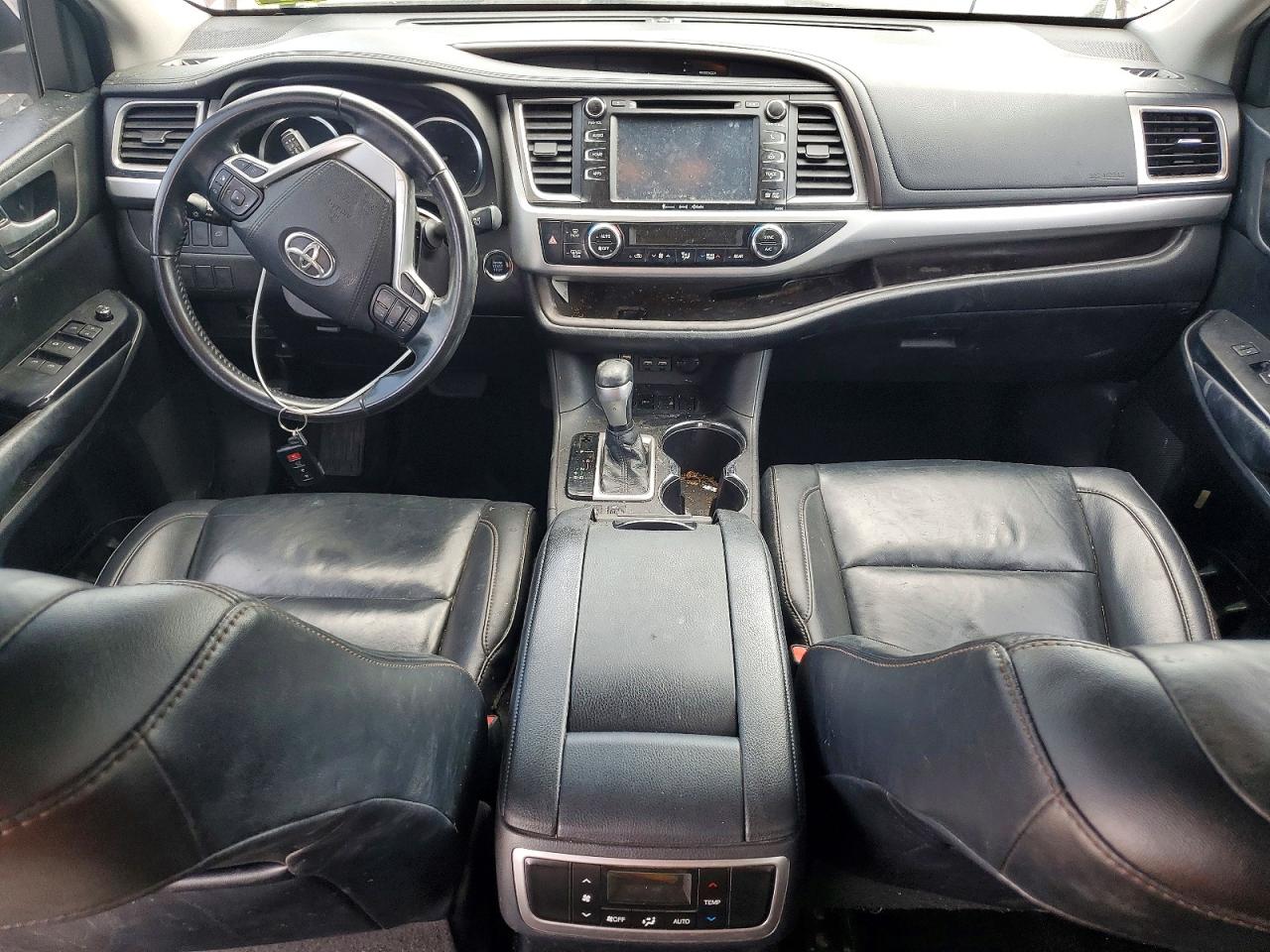 2019 TOYOTA HIGHLANDER XLE photo 15
