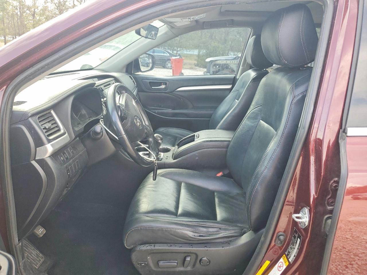 2019 TOYOTA HIGHLANDER XLE photo 13