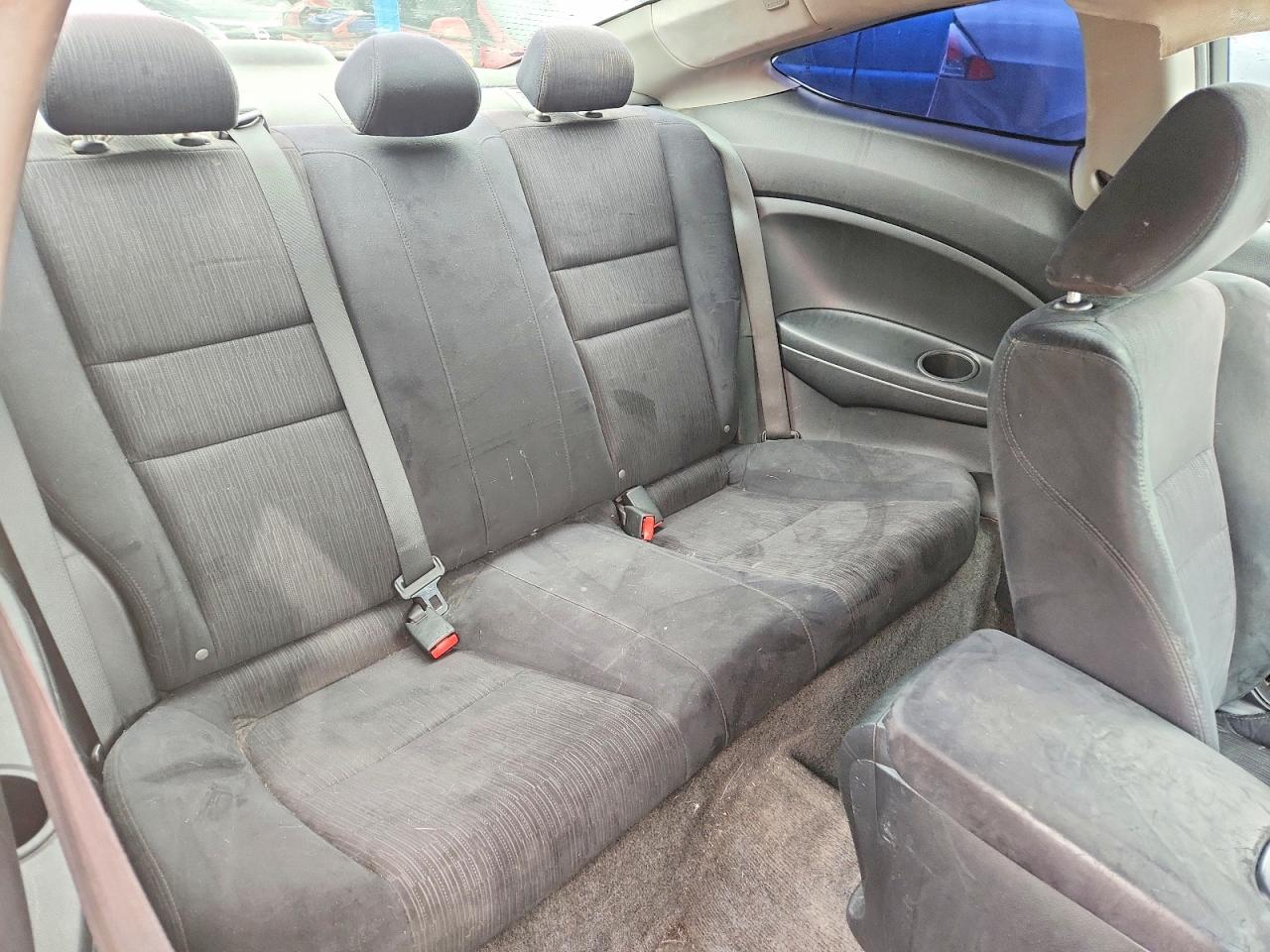 2011 HONDA ACCORD LX-S photo 19