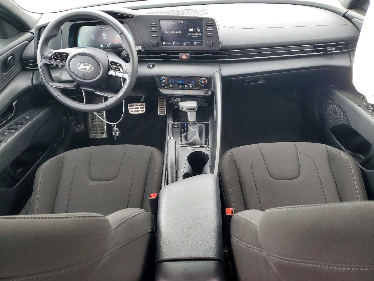2025 HYUNDAI ELANTRA SEL SPORT photo 22